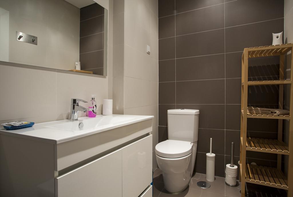 Joivy Joyful 2Br Apt With Terrace Nearby Sao Bento Palace Lisboa Exterior foto